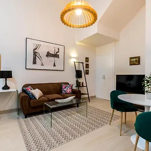 Diseño Y Confort En Calle Cuna. 4pax Apartamento